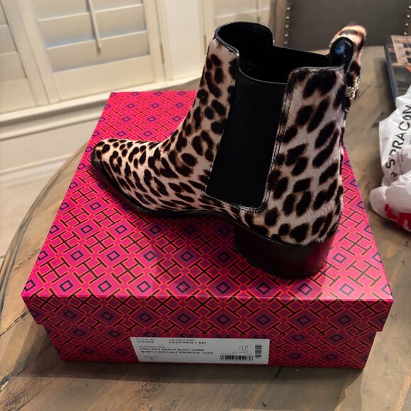 Tory Burch Shoes - Tory Burch Chelsea Ankle boot